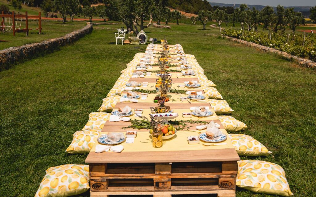 Garden table made from reclaimed pallets